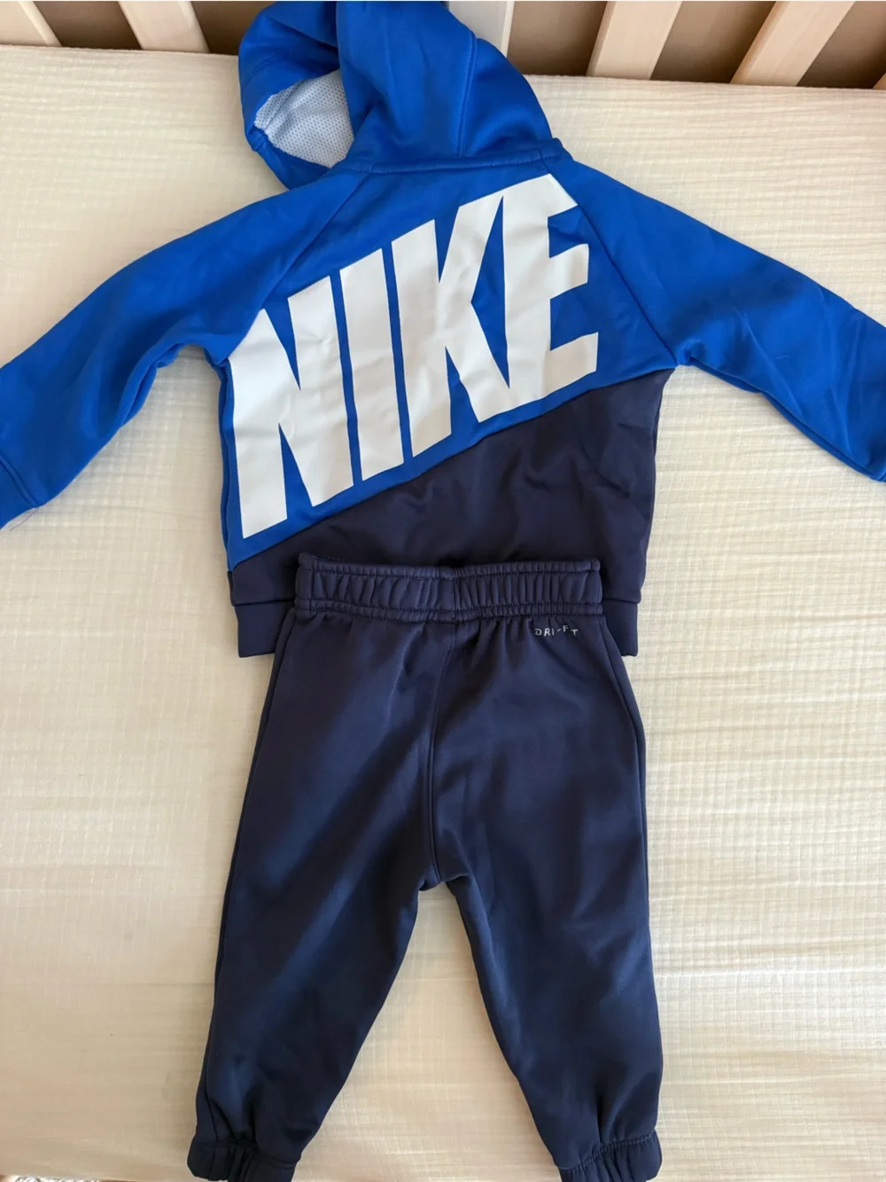 Nike Blue and Navy Baby Matching Sweats Set- pants and hooded jacket- EUC- 9 mo - Picture 3 of 3